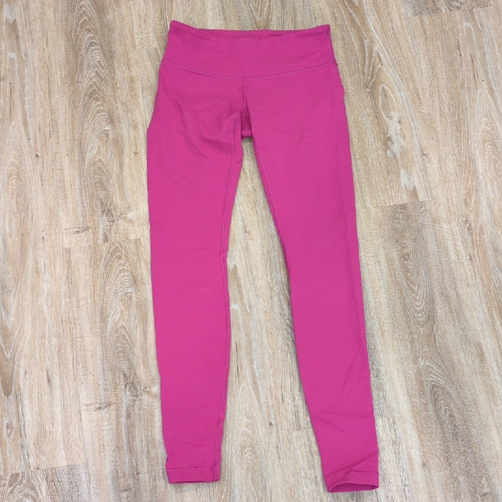🩷 Women's Lululemon bright Pink Leggings Size 6🩷   🏃‍♀️‍➡️Very nice!!!🏃‍♀️🌟